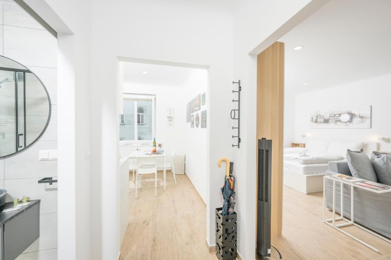 Hideaway Favoriten Vienna Esterno foto